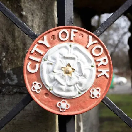 Holiday home 4 35 Fossgate Cosy 2-bed Right In The Heart Of - Pass The Keys *